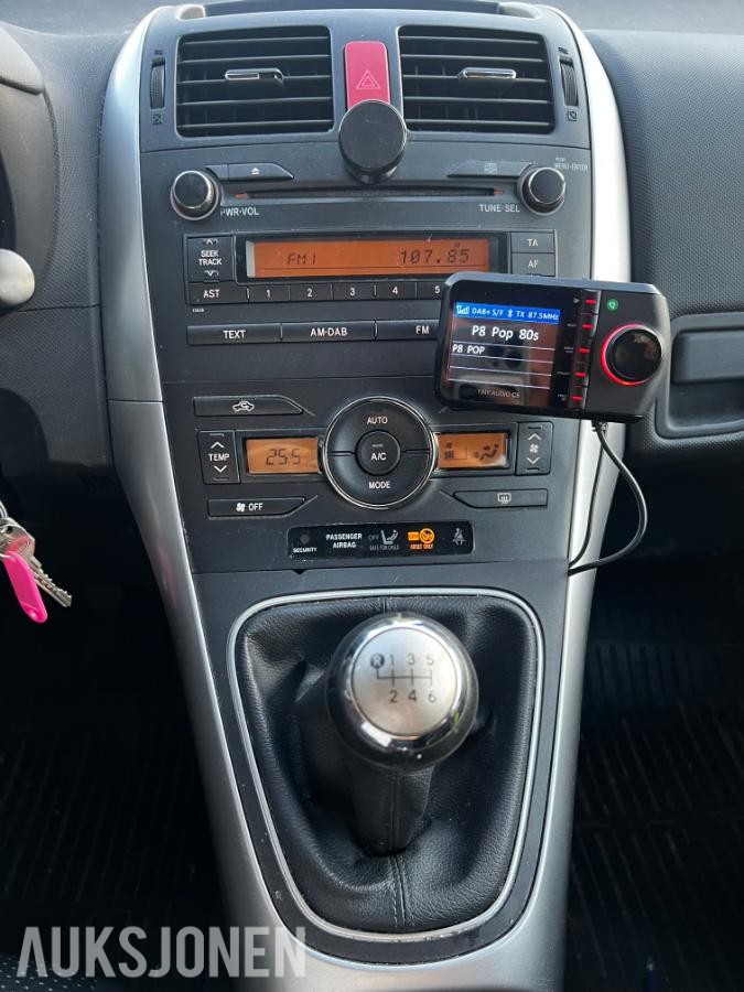 2011 Toyota Auris 1.4 90hk DAB Bluetooth