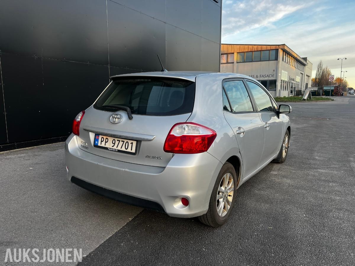 2011 Toyota Auris 1.4 90hk DAB Bluetooth