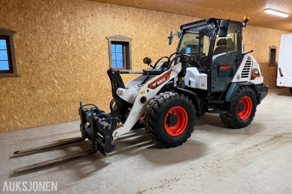 2024 Bobcat L95 Hjullaster med dvs utstyr-Multimaskin kun 700 timer