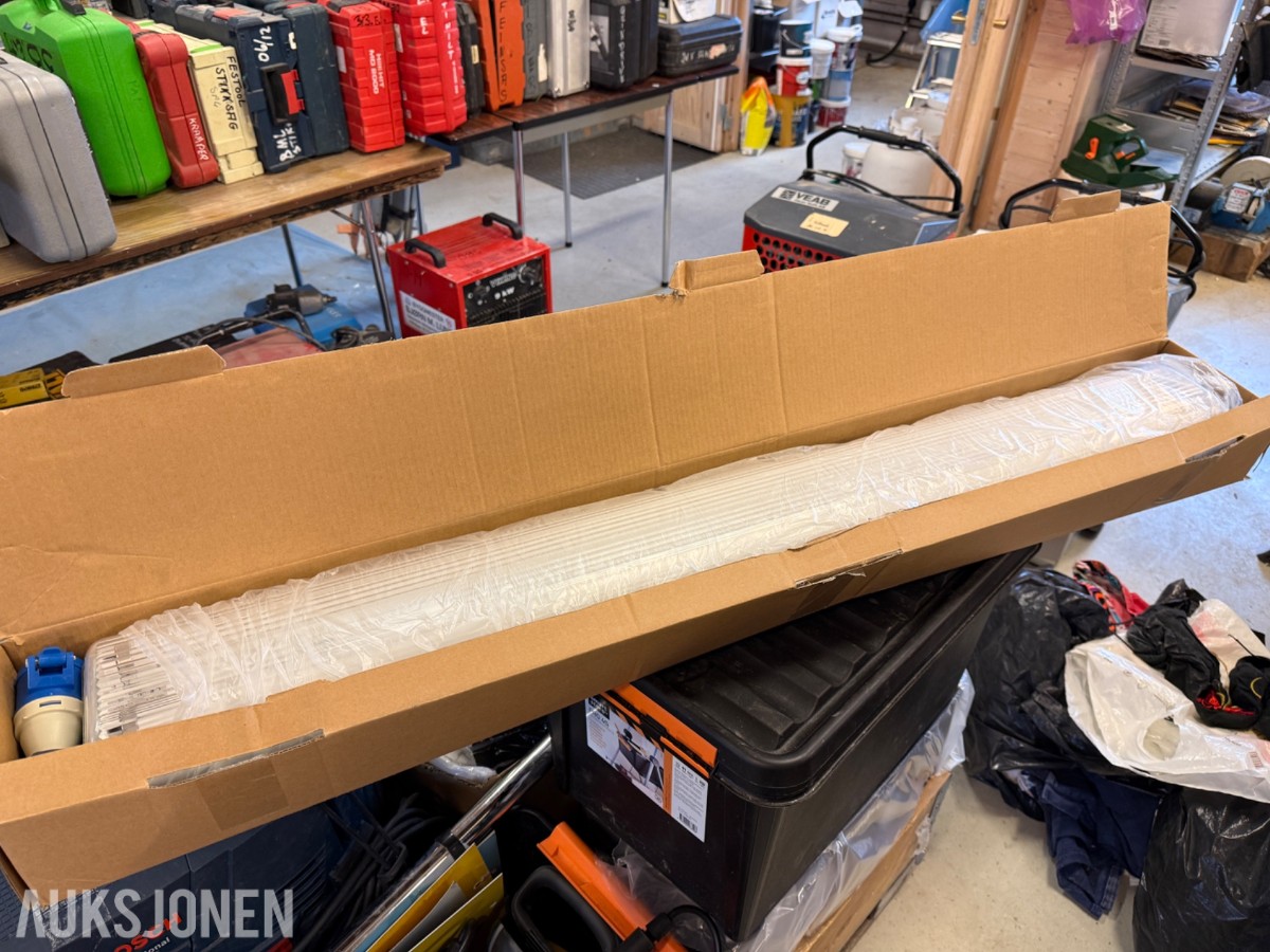 Stort parti arbeidslys / bygglamper – inkl. 2 nye Malmbergs