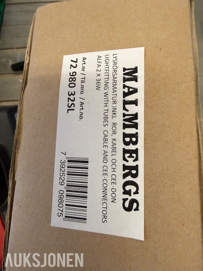 Stort parti arbeidslys / bygglamper – inkl. 2 nye Malmbergs