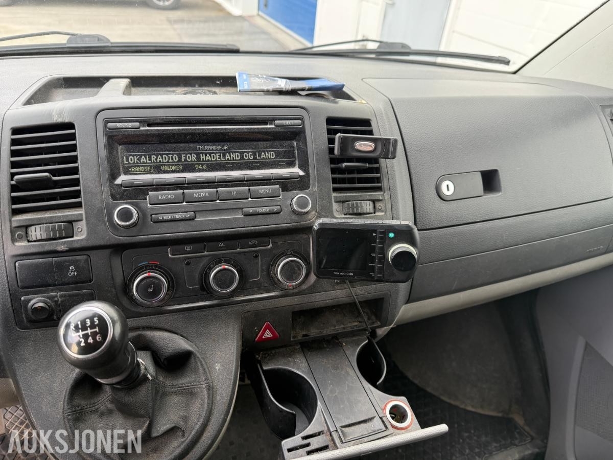 2012 Volkswagen Transporter, 2.0-140 D 4MOTION, 317000km m/innredning