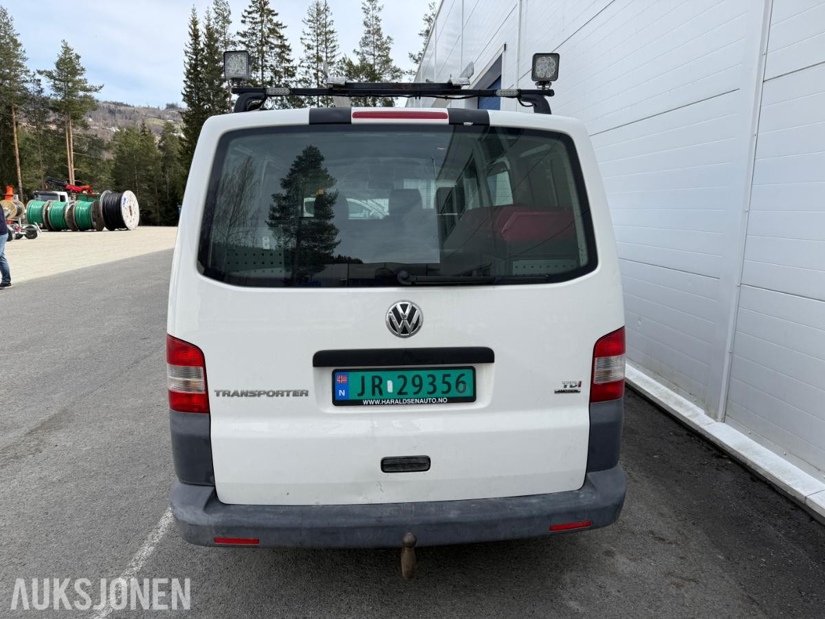 2012 Volkswagen Transporter, 2.0-140 D 4MOTION, 317000km m/innredning