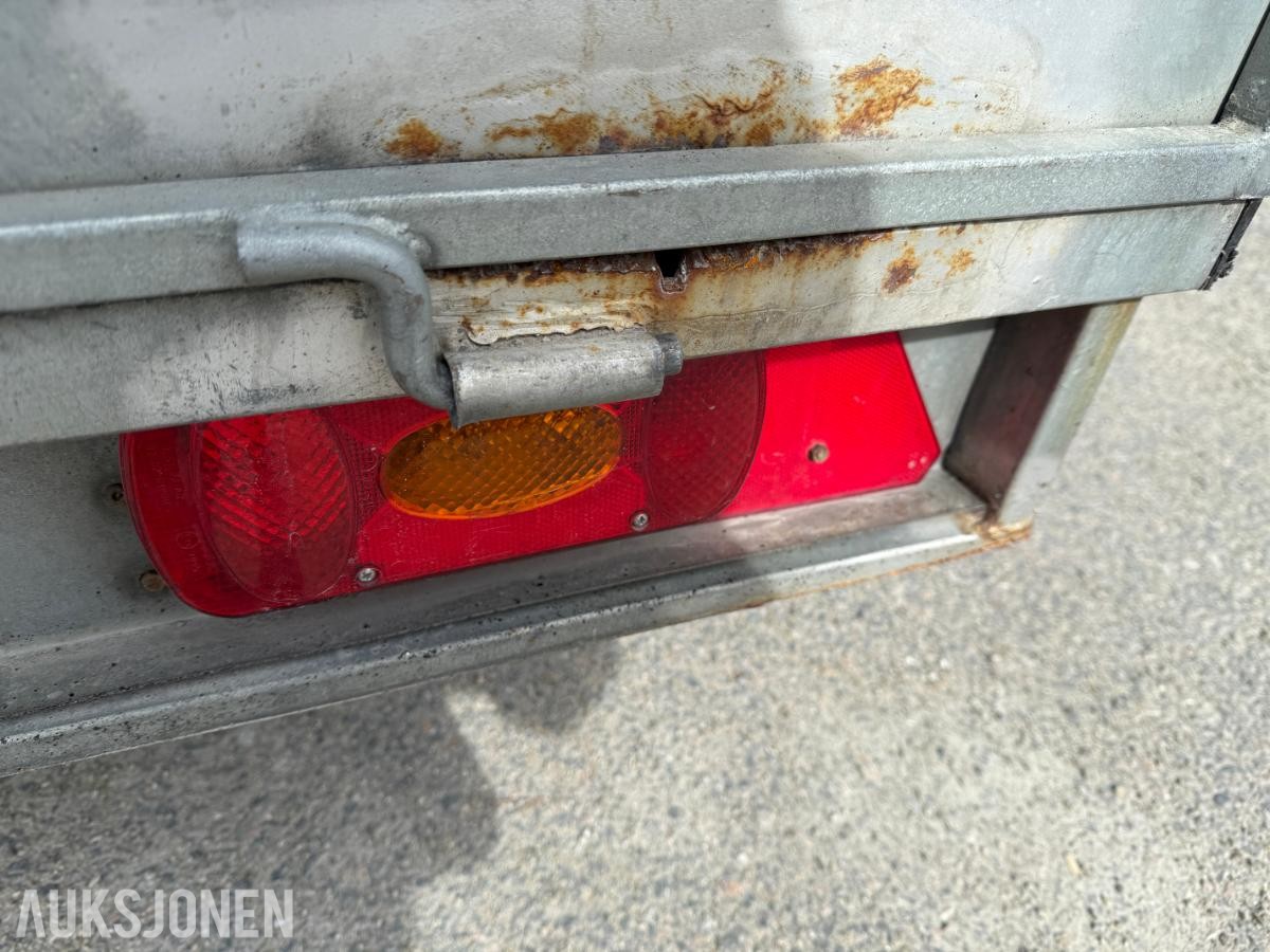 2010 Reko Trailer Planhenger med glassfibertopp og tipp