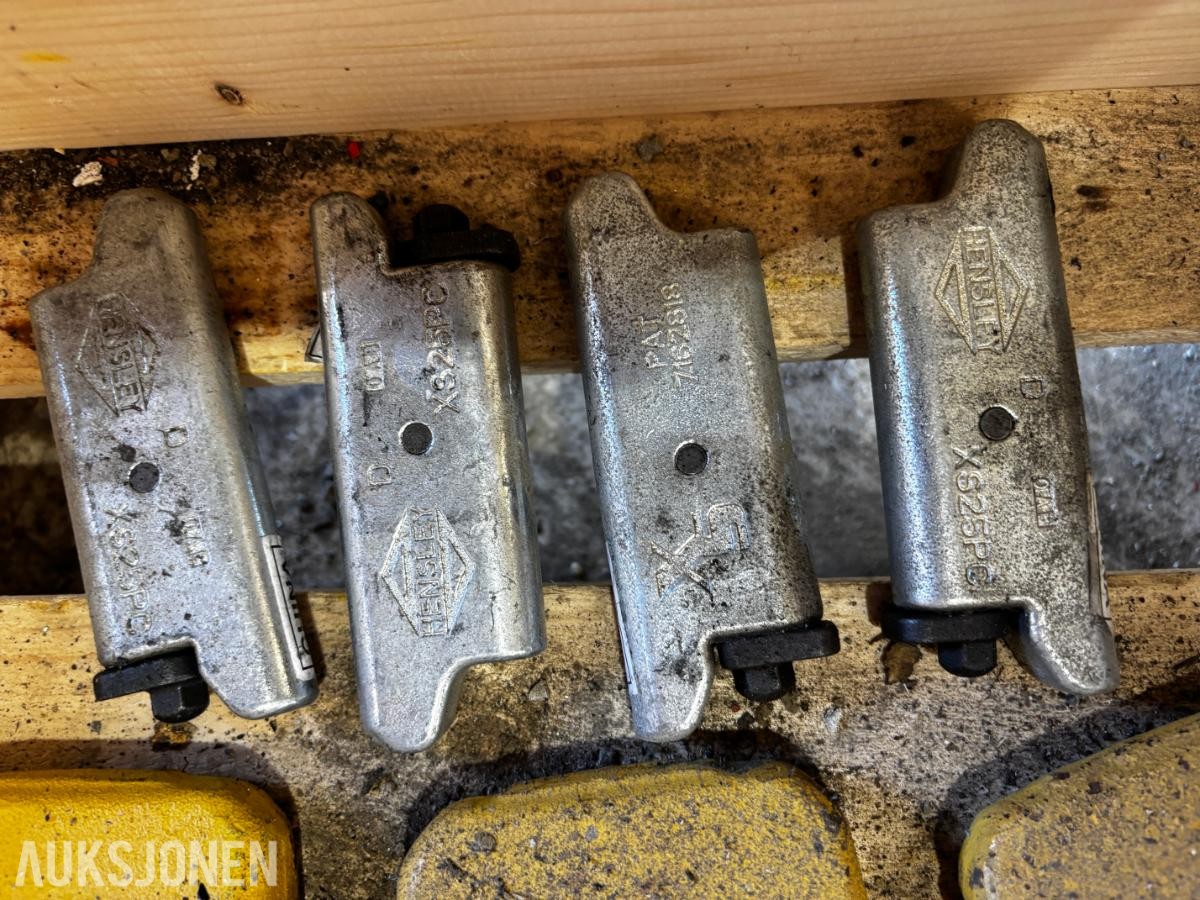 4 STK KVX GRAVEMASKINENNER M/LÅSER – HENSLEY XS25PC