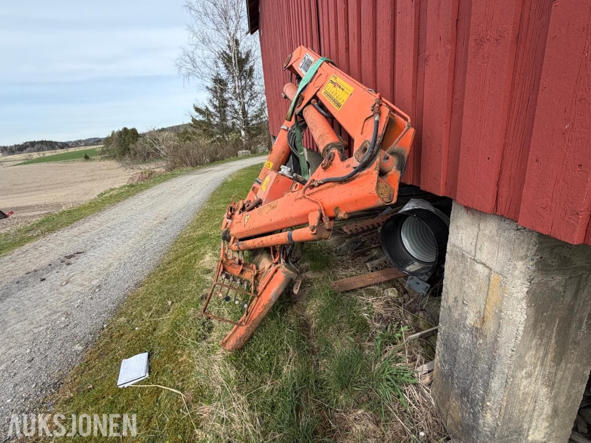 1900 Hiab 445 kran – bakmontert kran