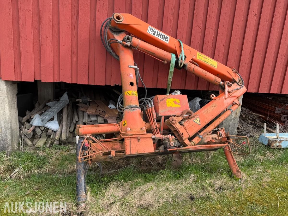 1900 Hiab 445 kran – bakmontert kran