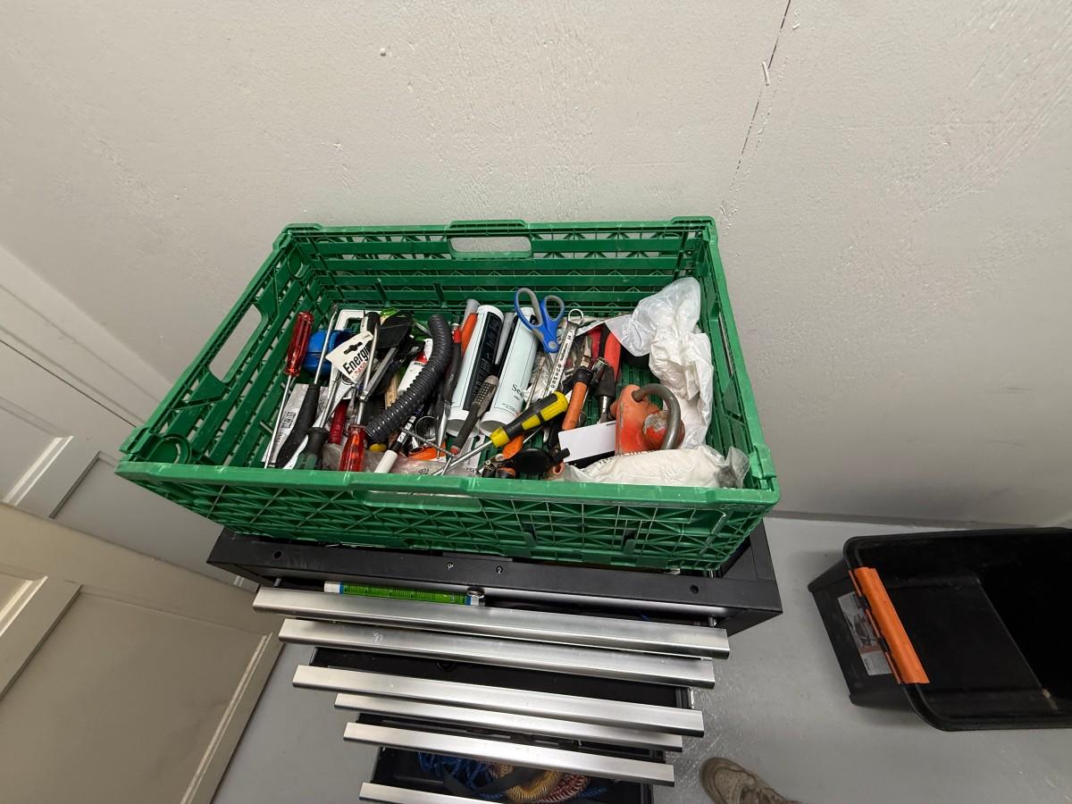Verktøyvogn med diverse utstyr