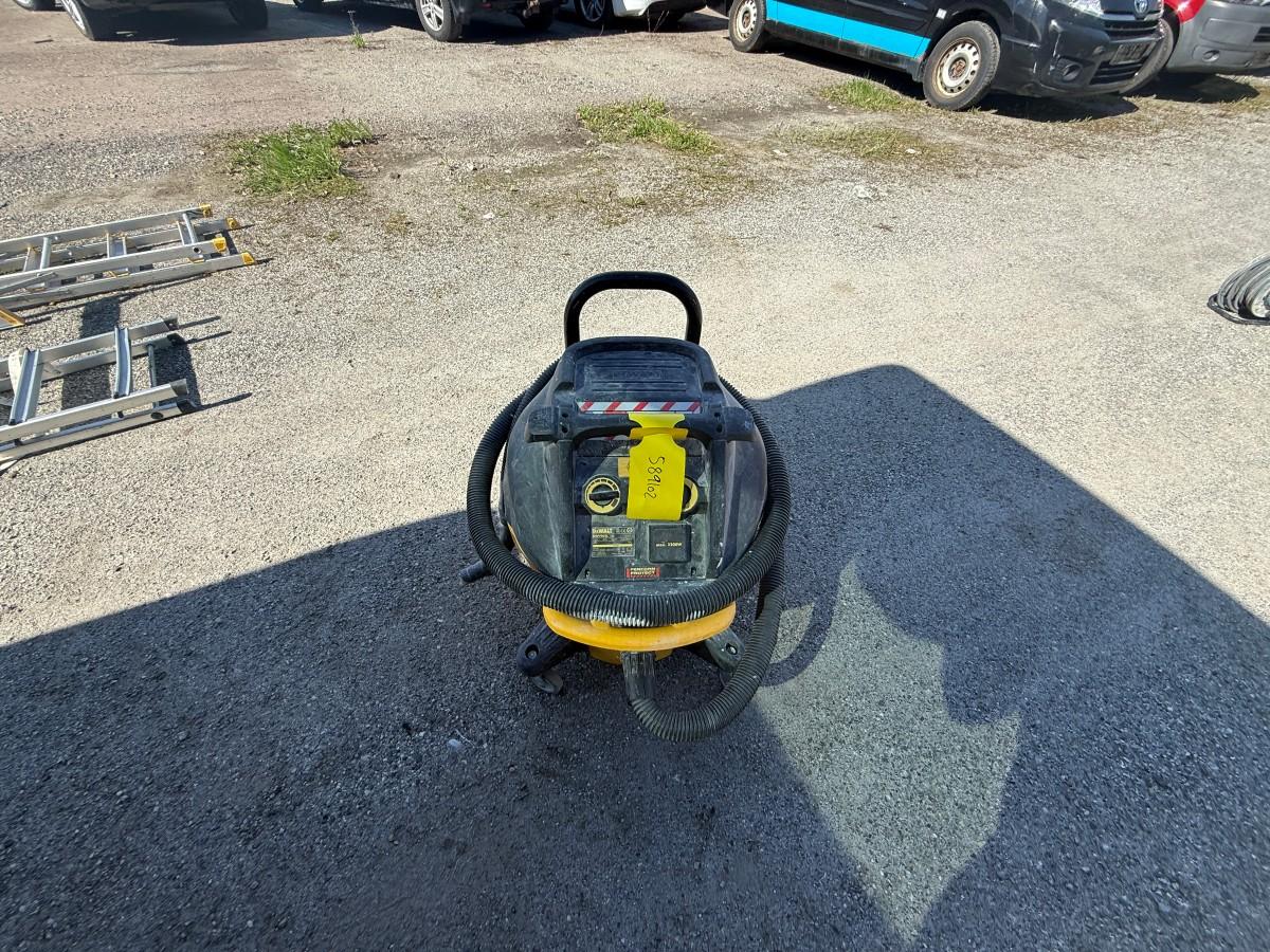 DeWalt DWV902L -