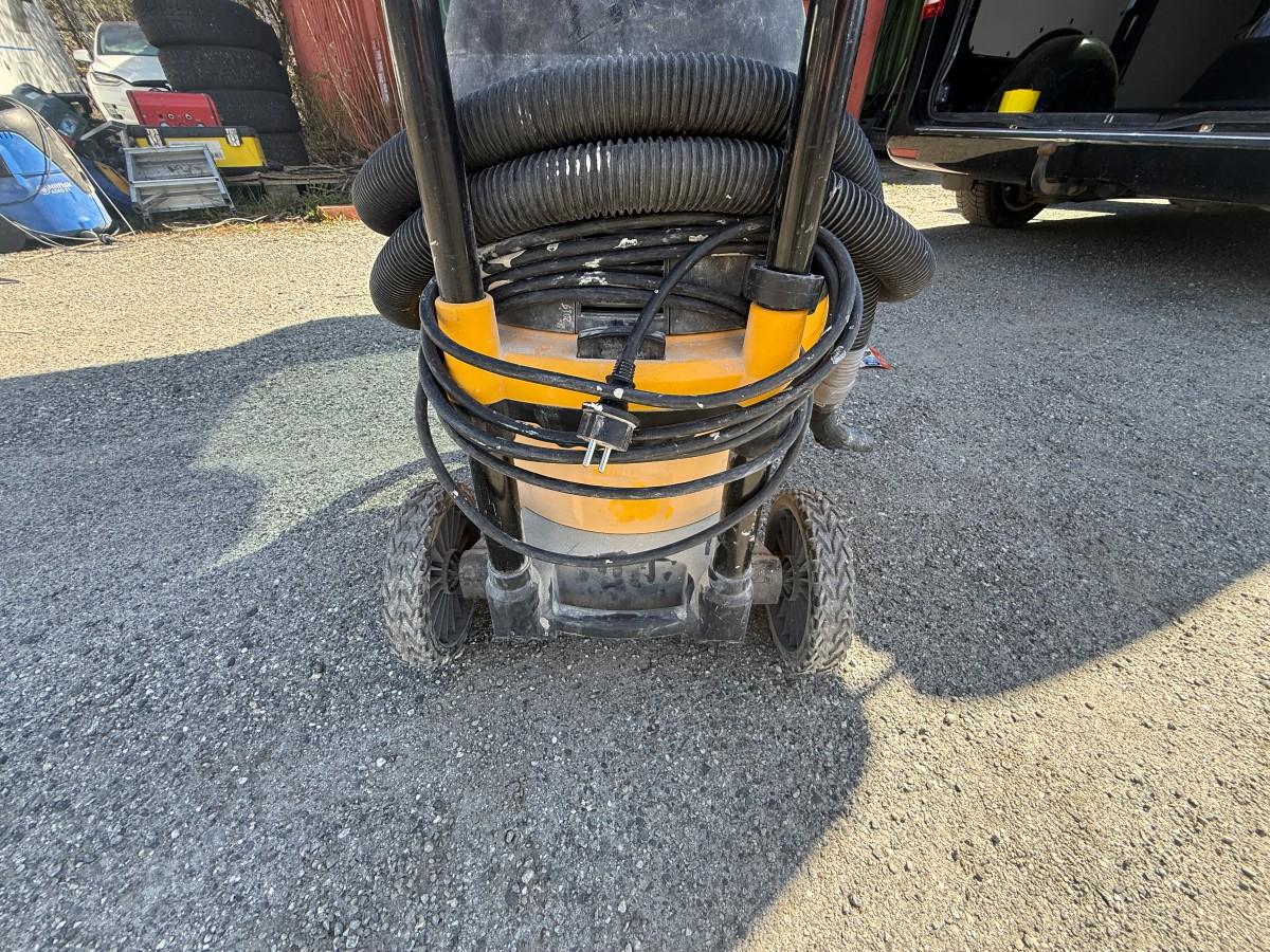DeWalt DWV902L -