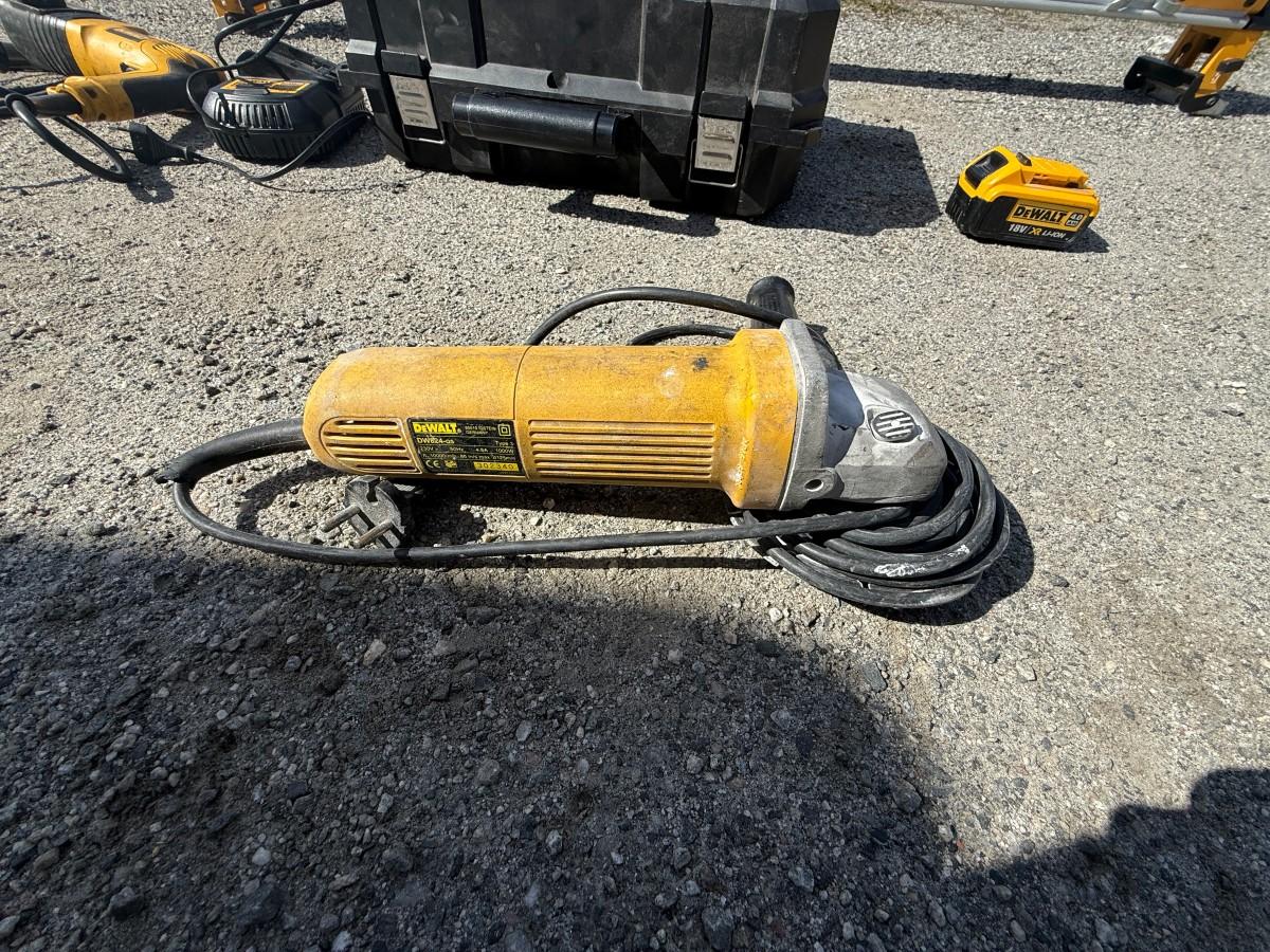 DeWalt verktøypakke – spikerpistol, drill og kapp-/flisskjærer
