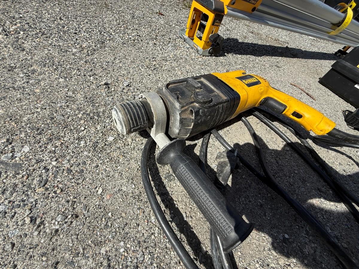 DeWalt verktøypakke – spikerpistol, drill og kapp-/flisskjærer