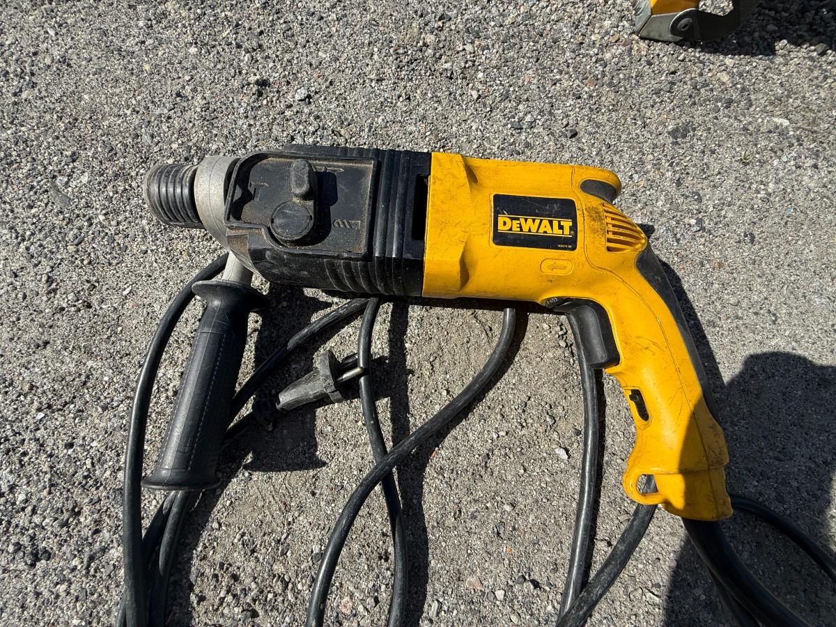 DeWalt verktøypakke – spikerpistol, drill og kapp-/flisskjærer