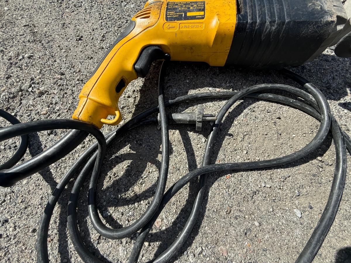 DeWalt verktøypakke – spikerpistol, drill og kapp-/flisskjærer