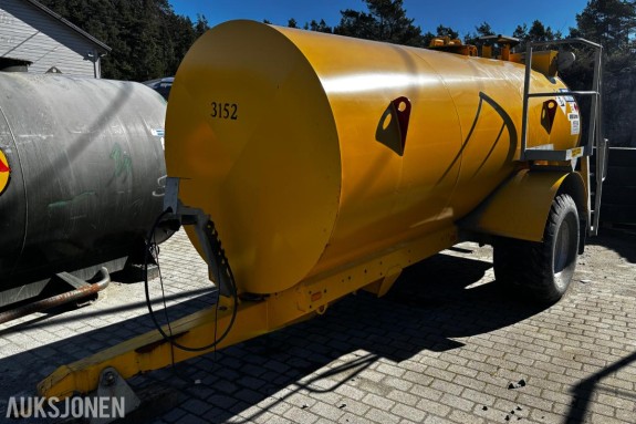 2022 FUEL PROOF DIESELVOGN 8000L - ADBLUE TANK 1000L - SOLCELLEPANEL - HATZ