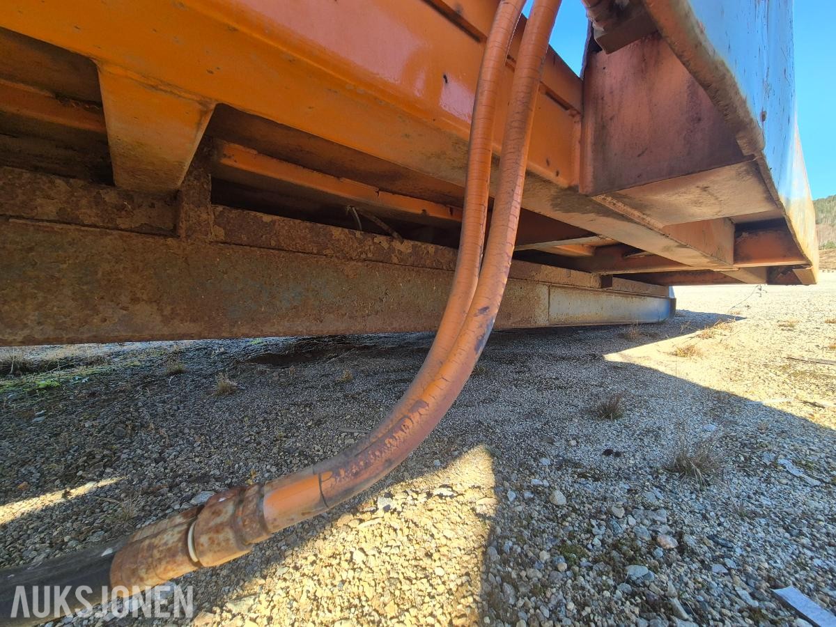 Joab containerlift på krokramme