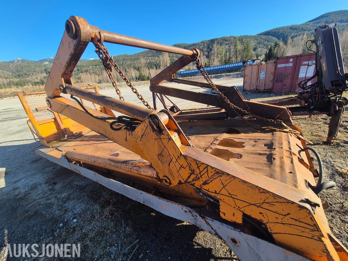 Joab containerlift på krokramme