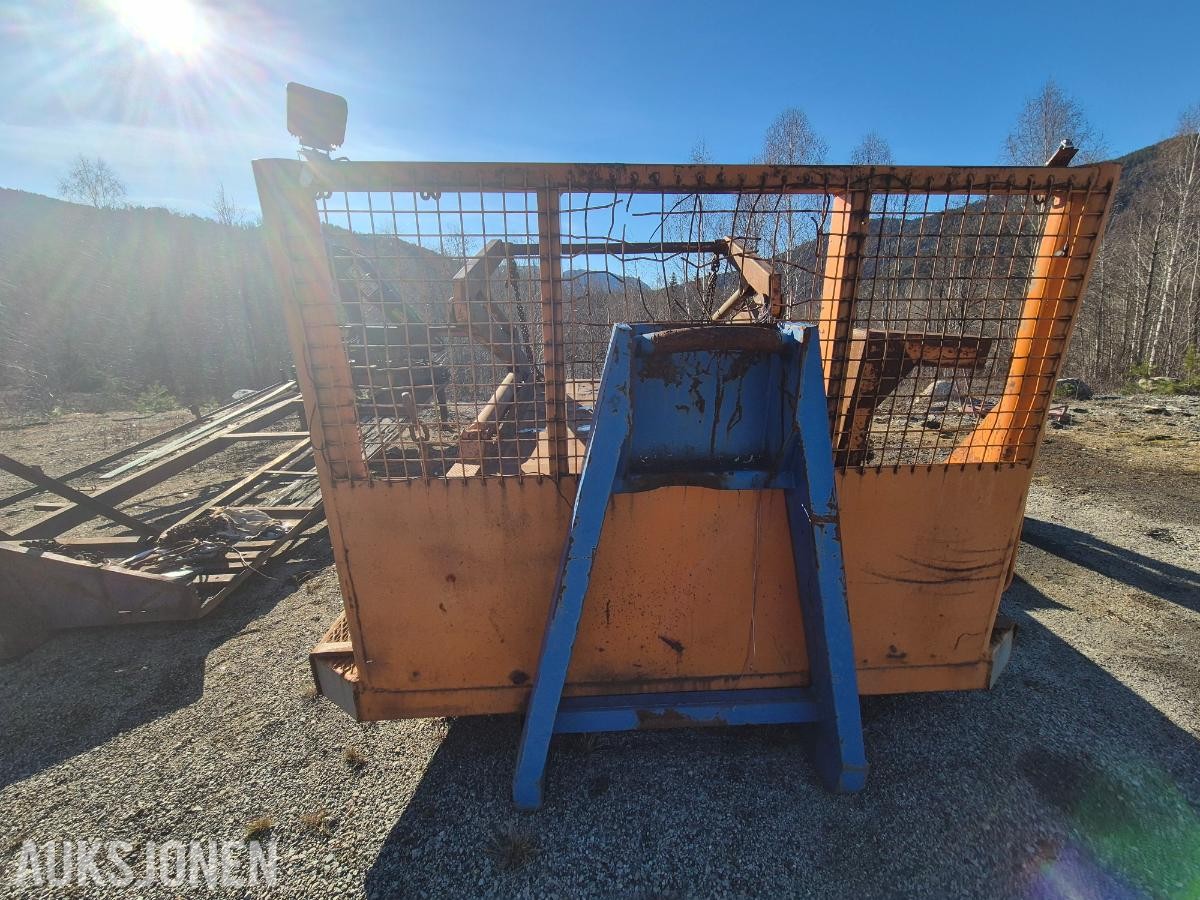 Joab containerlift på krokramme