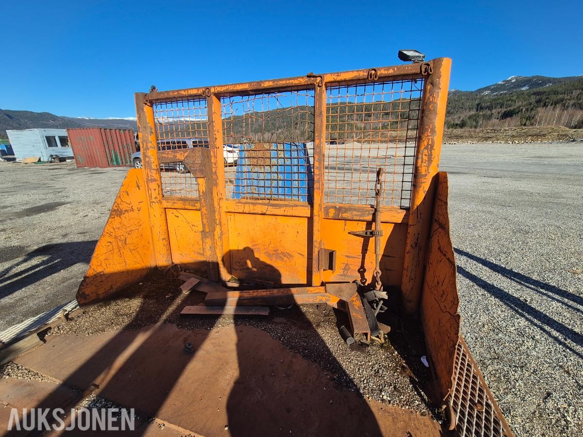 Joab containerlift på krokramme