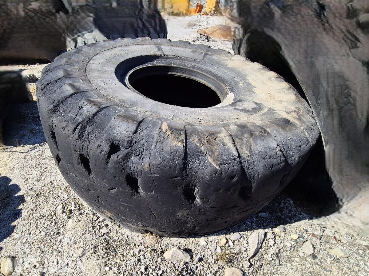 Michelin / Toyo hjullasterdekk 26.5 R25