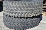 Nokian TRI 2 650/65R42 med pigg