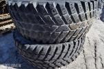 Nokian TRI 2 650/65R42 med pigg