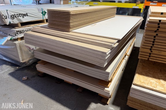 Gips/ ErgoSpon - Diverse platemateriell, gips i 2400/2600mm lengder og Ergospon 400x1800cm