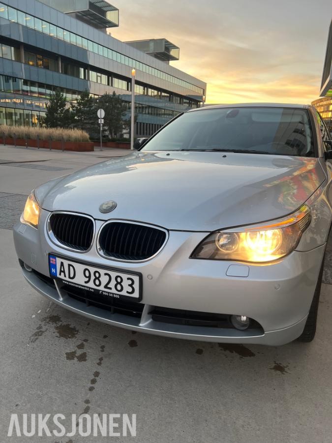 2003 BMW 520I 2.2 170hk automat cruisekontroll kupevarmer navigasjon