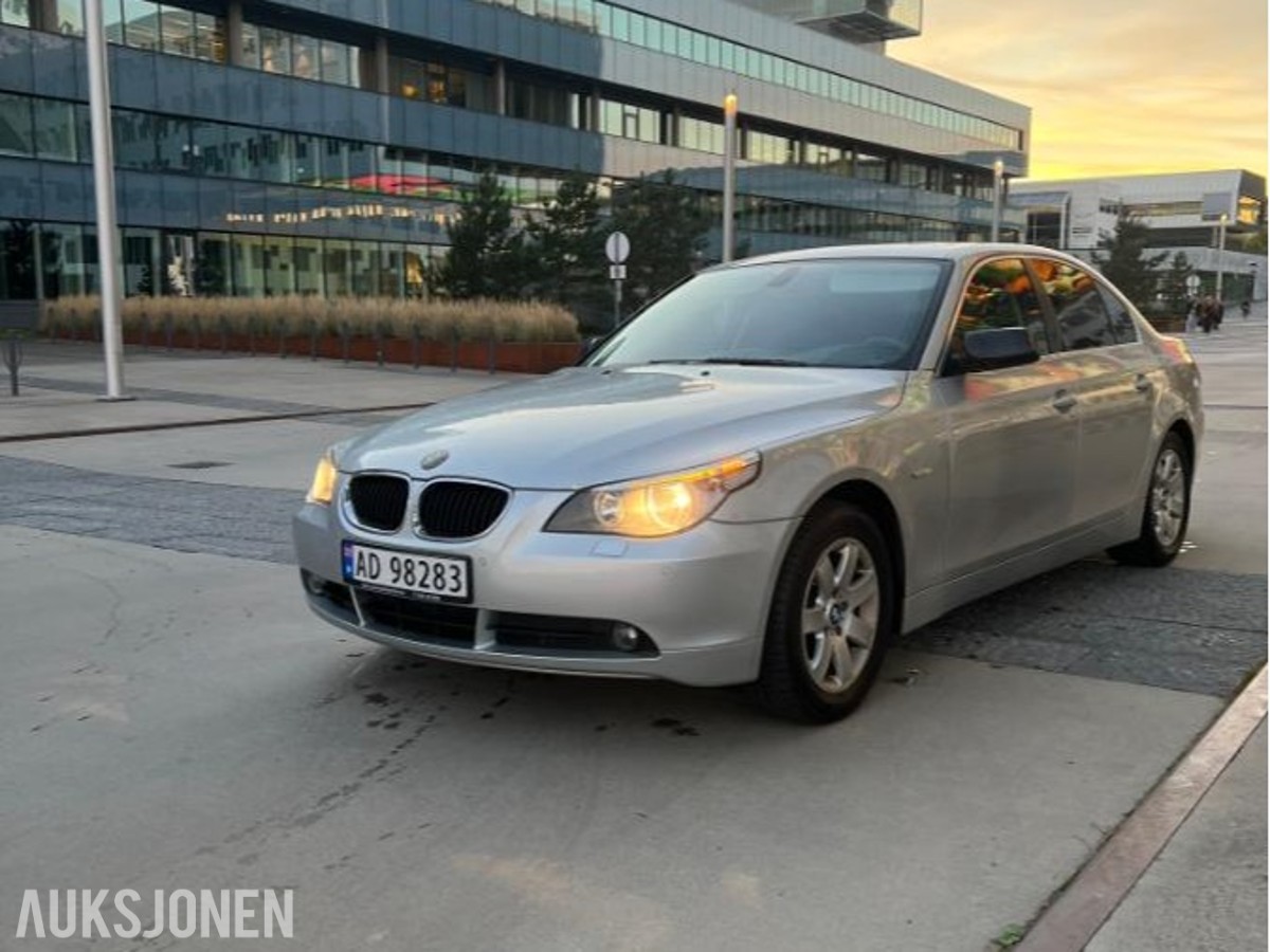 2003 BMW 520I 2.2 170hk automat cruisekontroll kupevarmer navigasjon