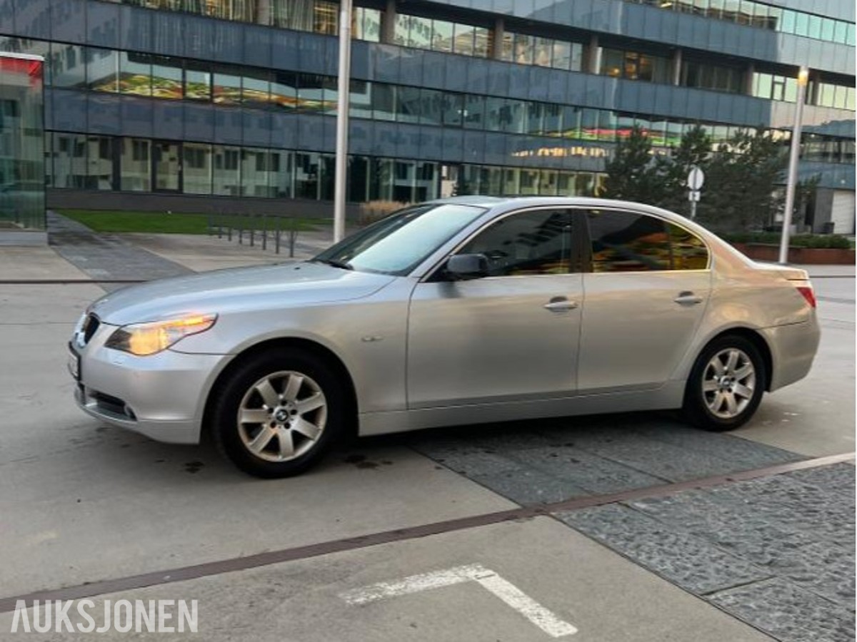 2003 BMW 520I 2.2 170hk automat cruisekontroll kupevarmer navigasjon