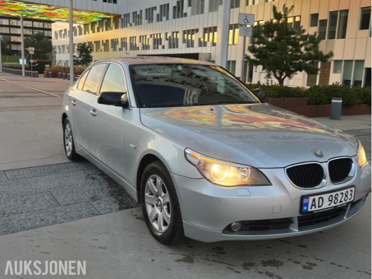 2003 BMW 520I 2.2 170hk automat cruisekontroll kupevarmer navigasjon