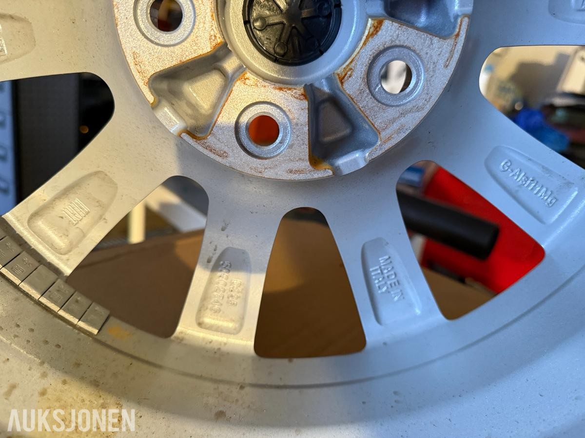 Original Fiat aluminiumsfelg 16” med TPMS ventil