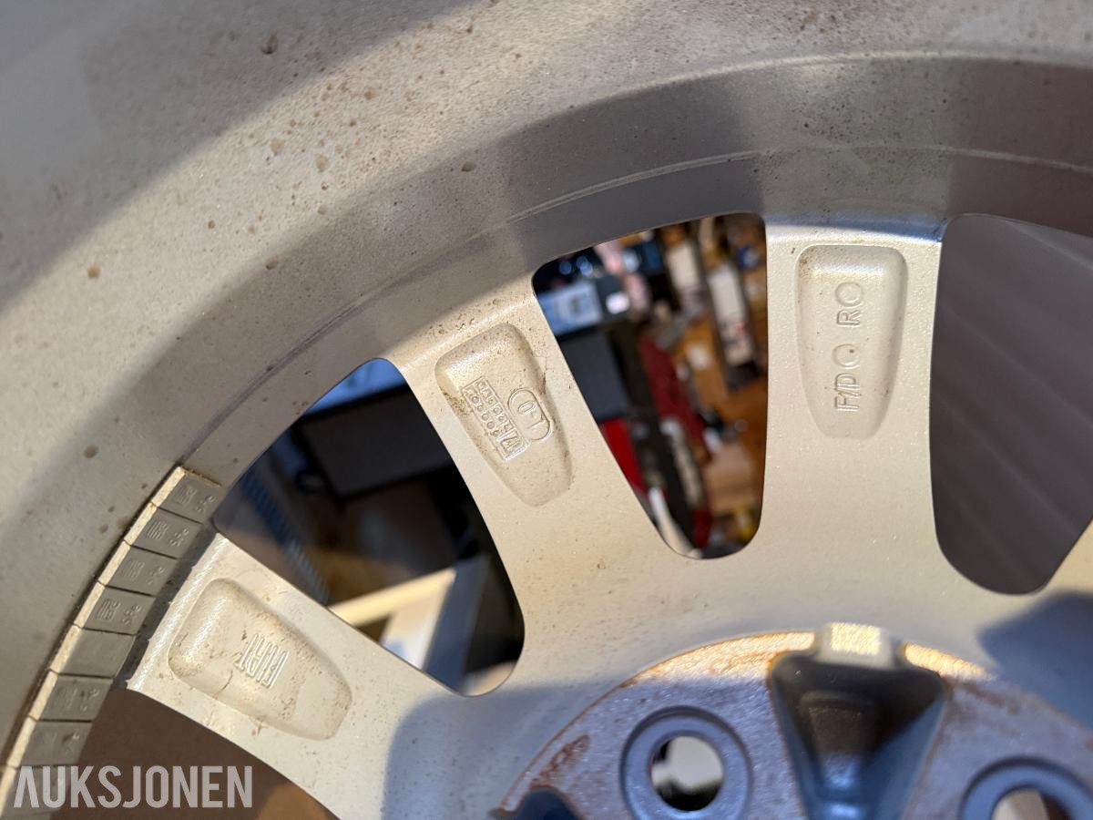Original Fiat aluminiumsfelg 16” med TPMS ventil