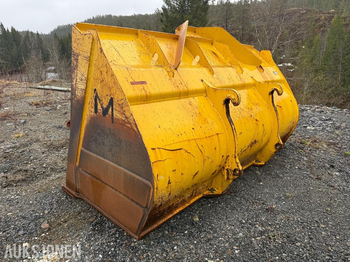 Komatsu WA380-7 skuffe 3,5 m³ m/ Volvo BM feste
