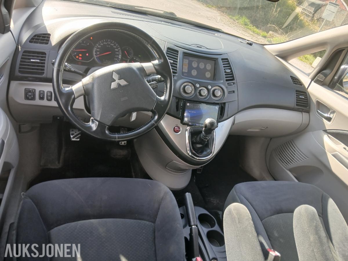 2008 Mitsubishi Grandis 2.0 140hk 7 seter