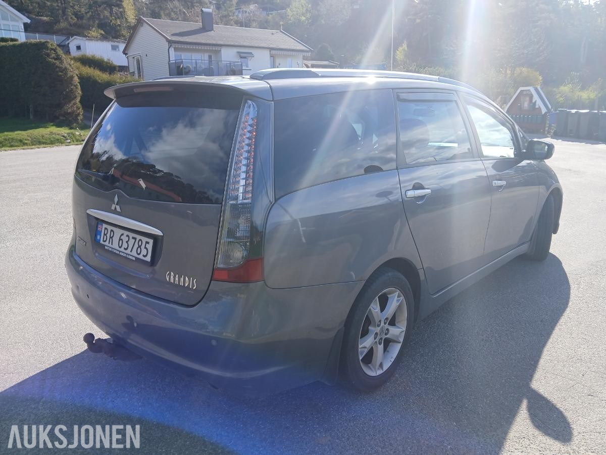 2008 Mitsubishi Grandis 2.0 140hk 7 seter