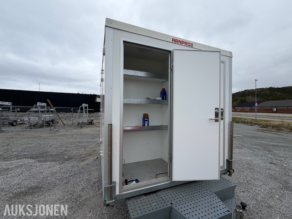 Arnpro Mannskasvogn - Spiserom - Toalett - Lager