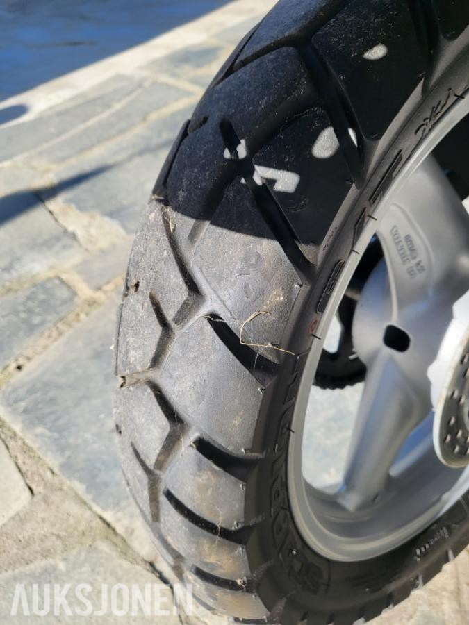 2011 Honda XL 125 V Varadero - Meget PEN