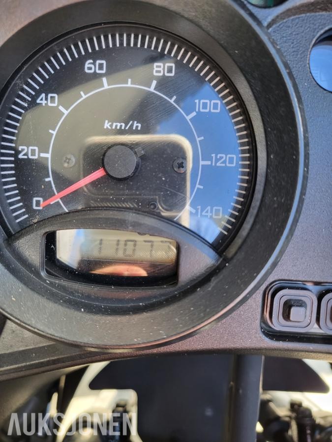 2011 Honda XL 125 V Varadero - Meget PEN