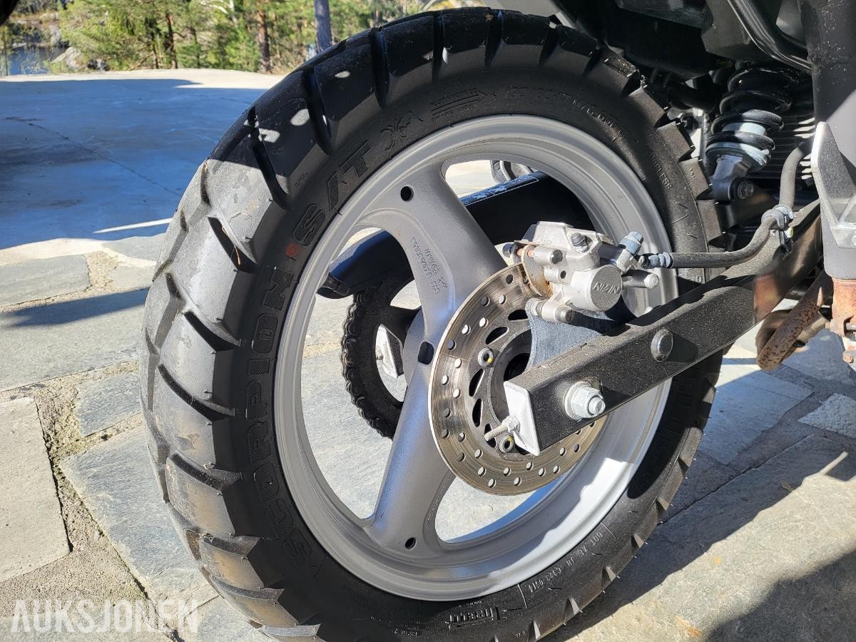 2011 Honda XL 125 V Varadero - Meget PEN