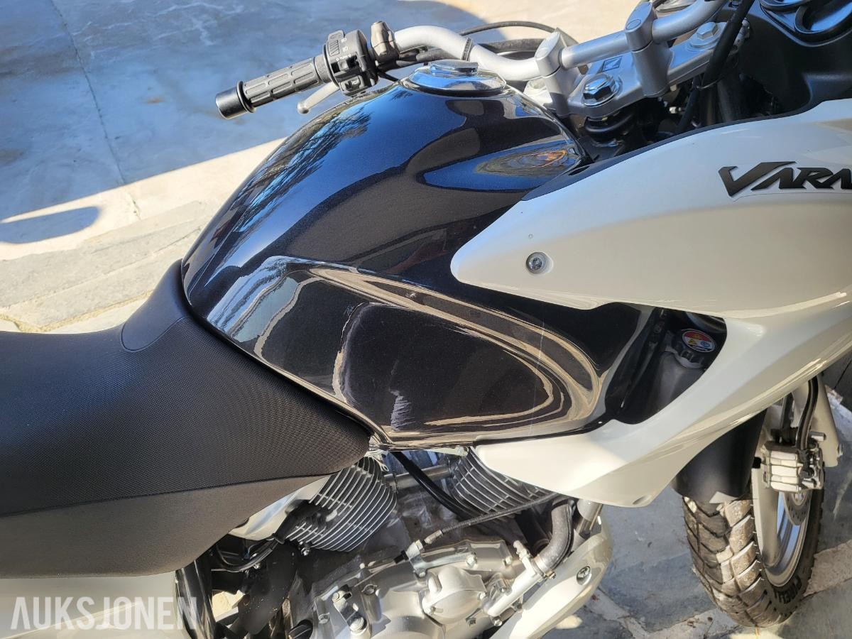 2011 Honda XL 125 V Varadero - Meget PEN