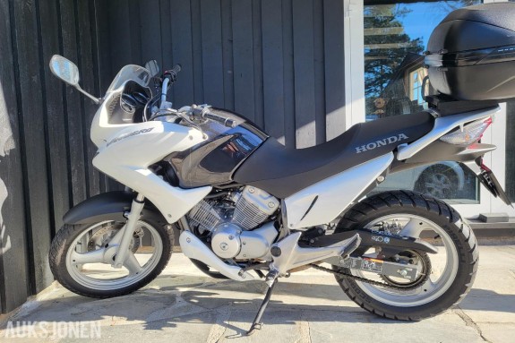 2011 Honda XL 125 V Varadero - Meget PEN