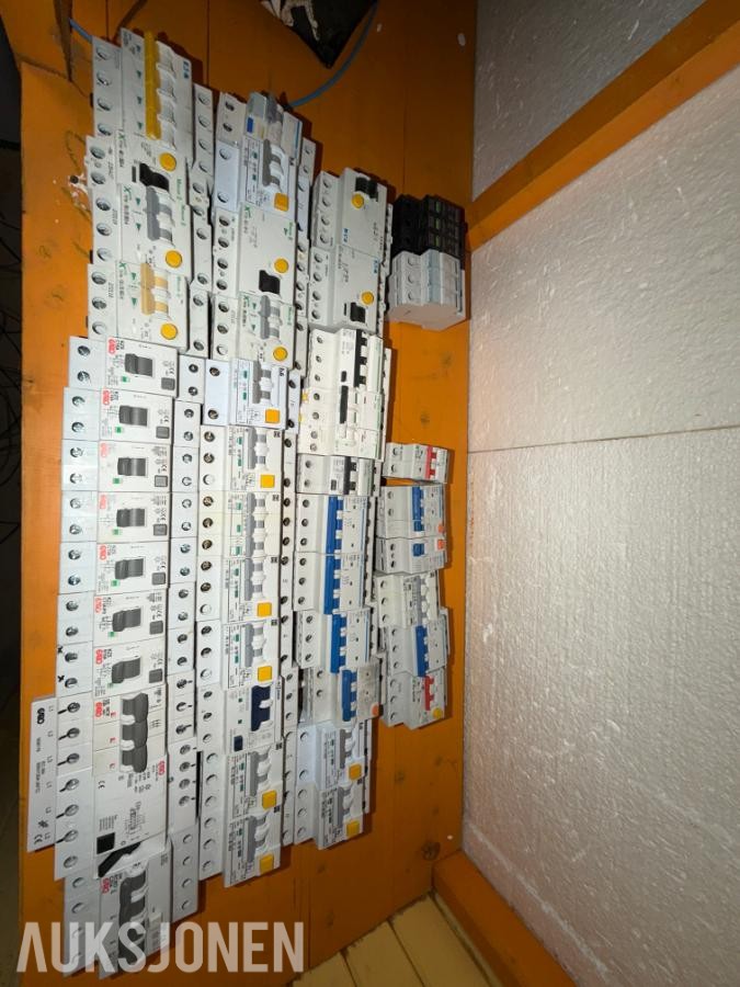 Diverse Elektro materiell - ingen minstepris