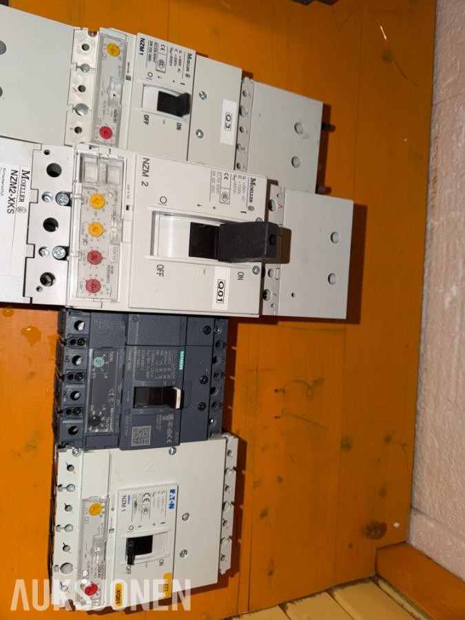 Diverse Elektro materiell - ingen minstepris