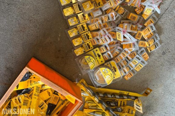 Masse forskjellige Dewalt verktøy