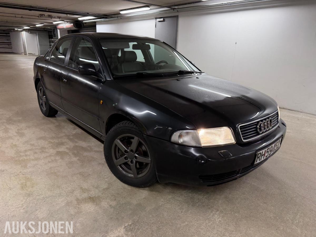 1999 Audi A4 1.8, 142010km, Automat, Hengerfeste, S+V dekk, Reparasjonsobjekt/prosjektbil