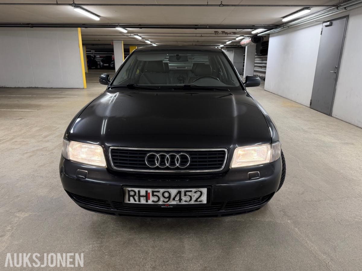 1999 Audi A4 1.8, 142010km, Automat, Hengerfeste, S+V dekk, Reparasjonsobjekt/prosjektbil