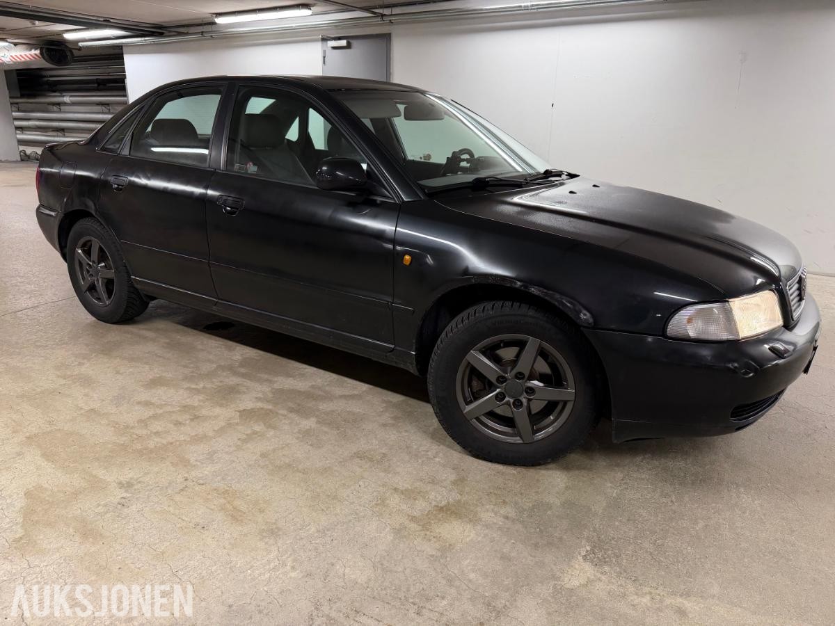 1999 Audi A4 1.8, 142010km, Automat, Hengerfeste, S+V dekk, Reparasjonsobjekt/prosjektbil
