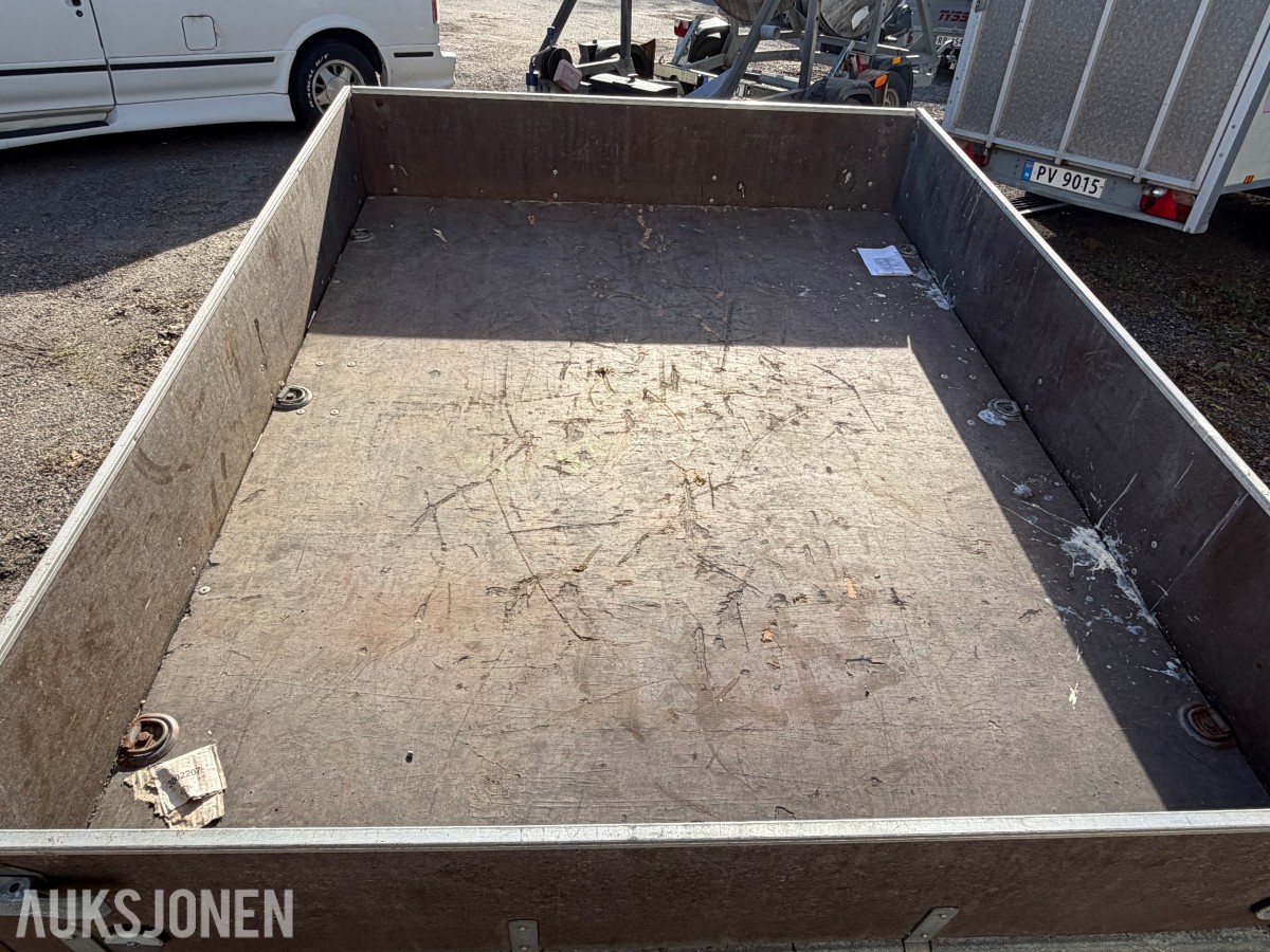 2015 TREDAL 6-580-R TILHENGER -1 AKSLET - 565KG NYTTELAST