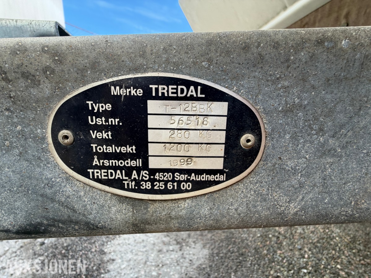 2000 TREDAL T-12BBK VAREHENGER M/ LOKK – BOGGI – -920KG NYTTELAST 